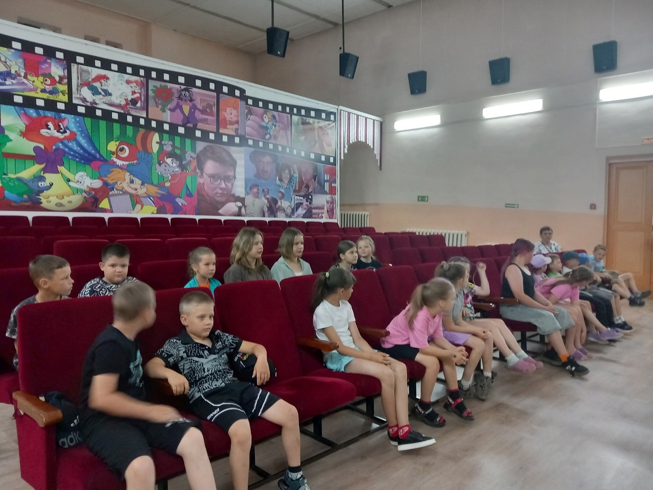 Поездка в кинотеатр.